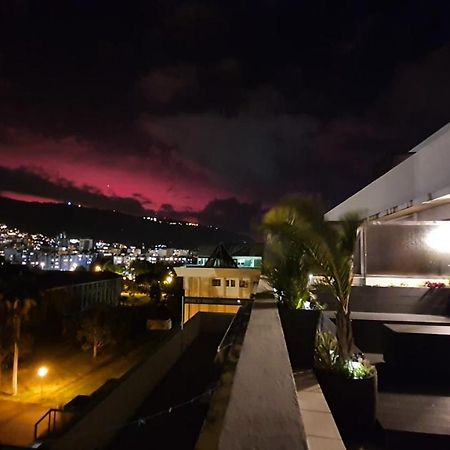 Rooftop - L'Appartement En Haut Saint-Denis Zewnętrze zdjęcie